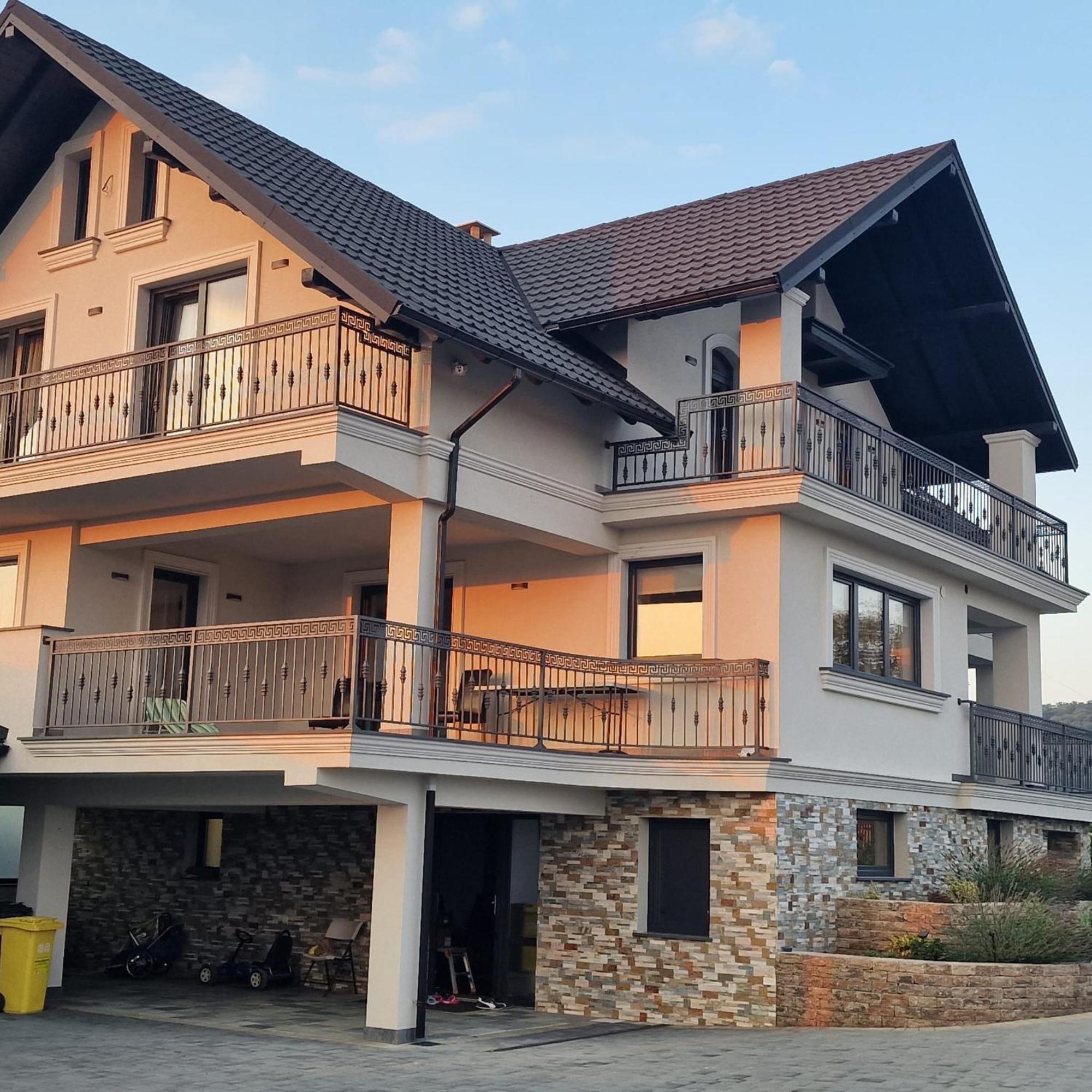 Sunny House Suceava Exterior foto