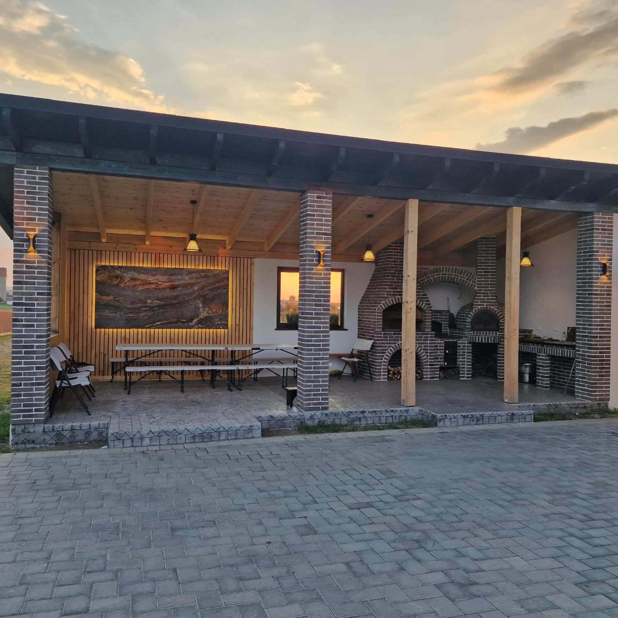 Sunny House Suceava Exterior foto